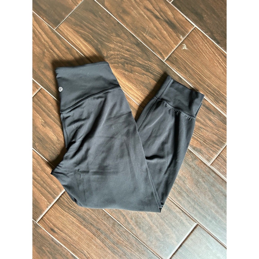 Lululemon Black Align Joggers Size 4 23"